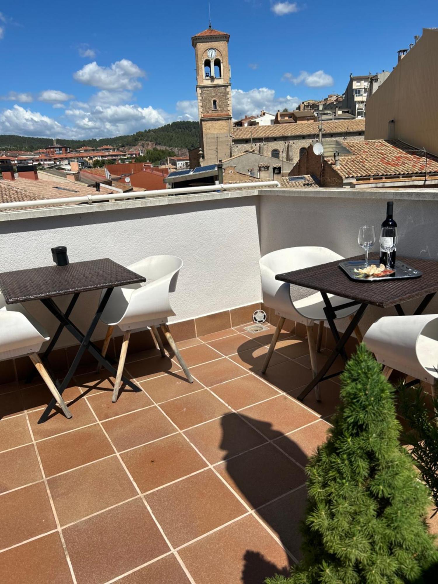 Hostal Somnis Suria Buitenkant foto